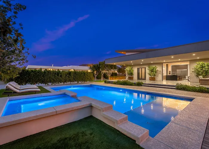 Pickleballvolleyballgolf2 Homesheated Pool * Glendale