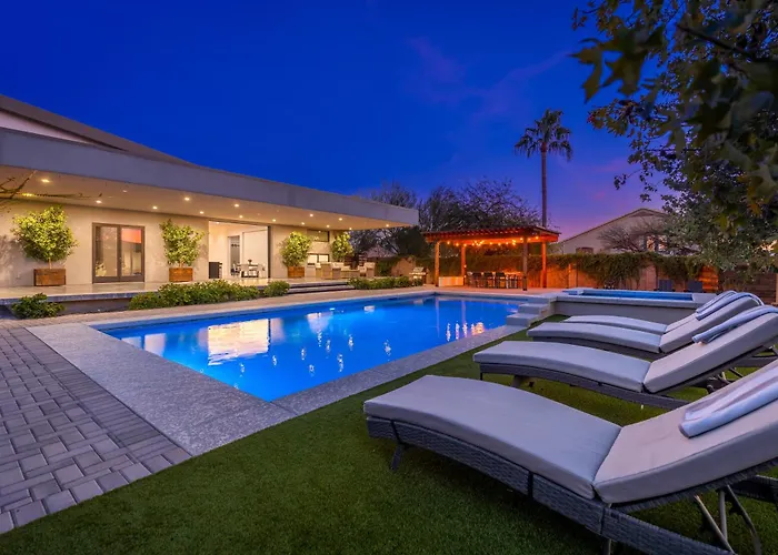 Pickleballvolleyballgolf2 Homesheated Pool * Glendale