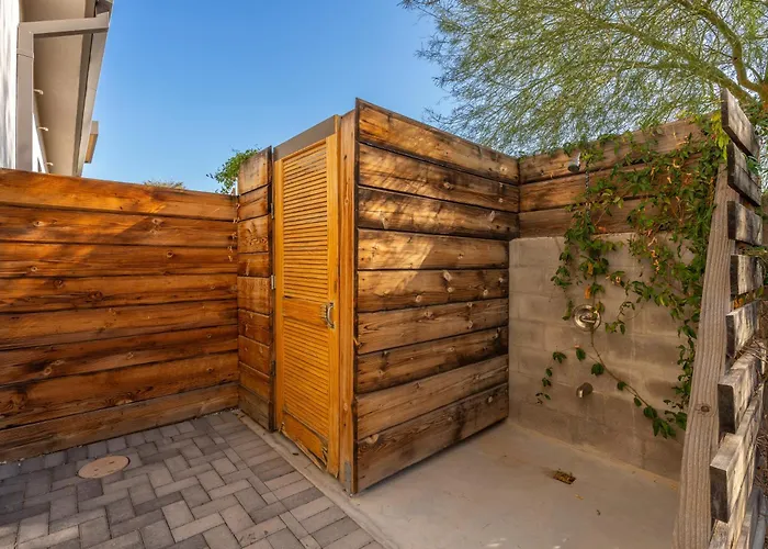 Pickleballvolleyballgolf2 Homesheated Pool Glendale