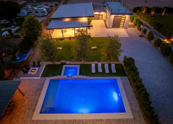 Pickleballvolleyballgolf2 Homesheated Pool Villa